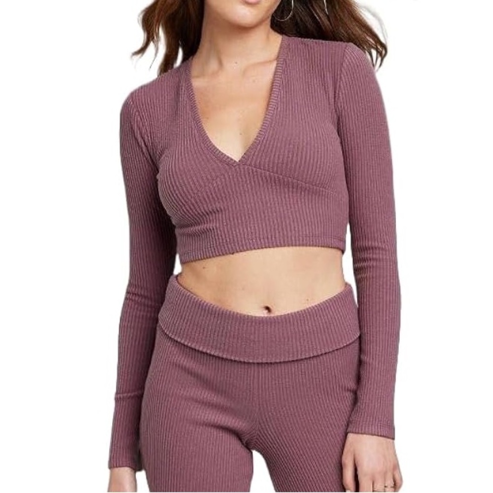 WILD FABLE Long Sleeve VNeck Ribbed Crop Top EUC